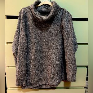 Old Navy Heather Grey Turtleneck